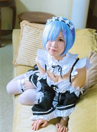 The girl series is a role play maid, Emilia(4)