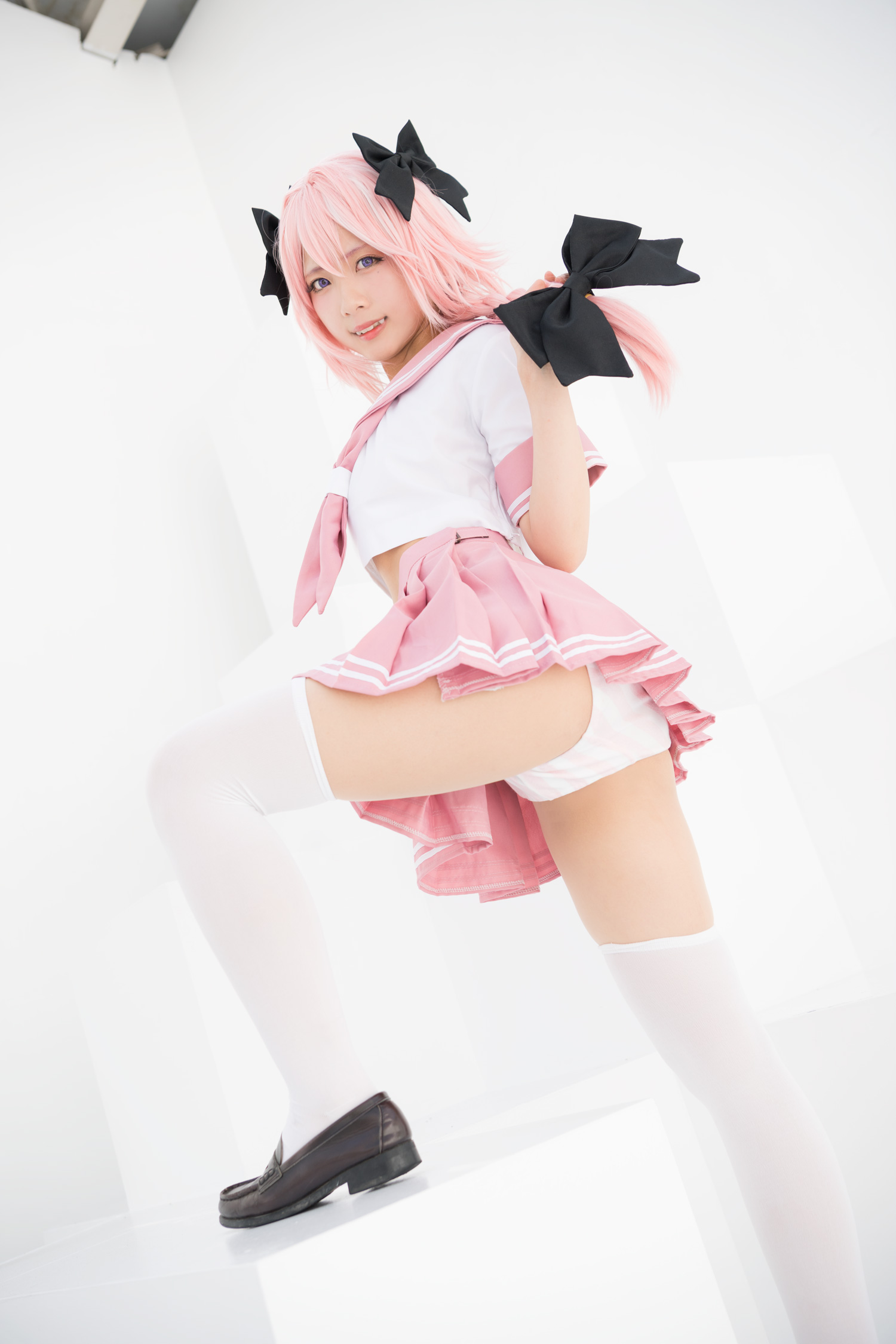 Astolfo Cosplay little Lori with fangs(18)