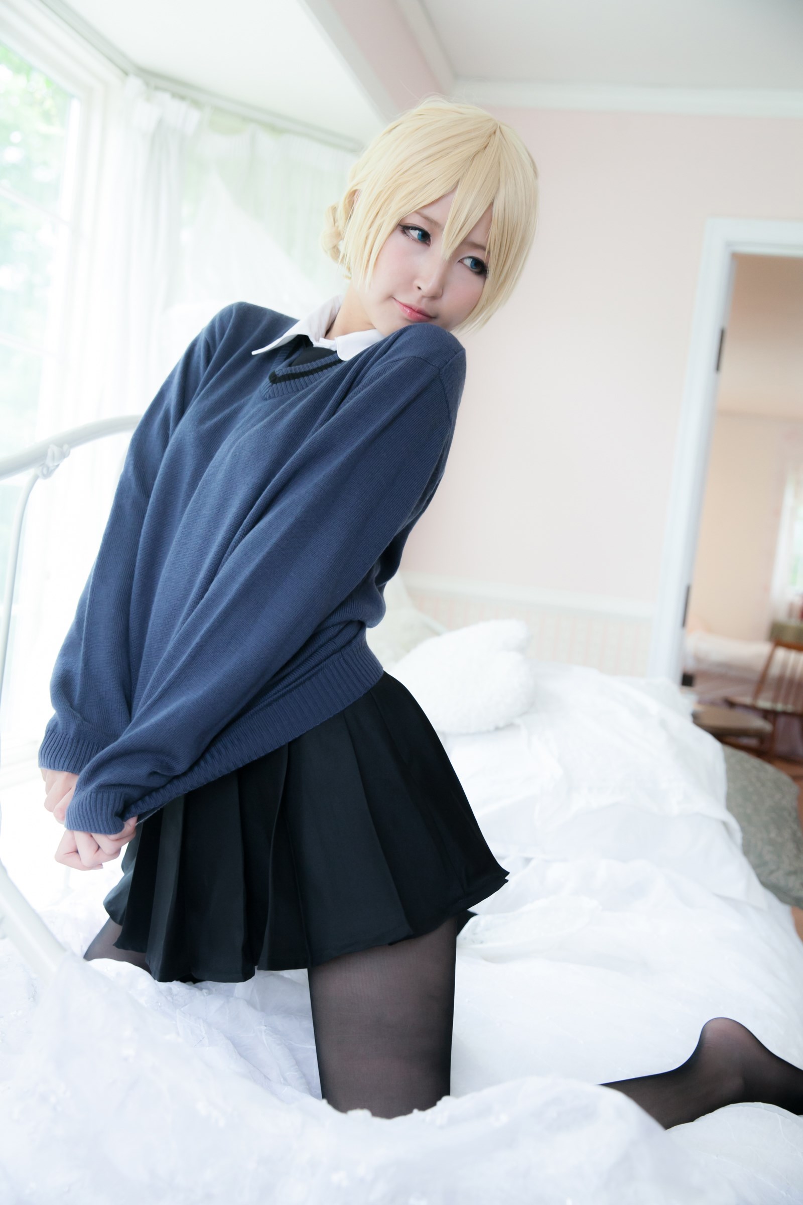 Bold Darjeeling Cosplay naasan women in girls and armor set(82)