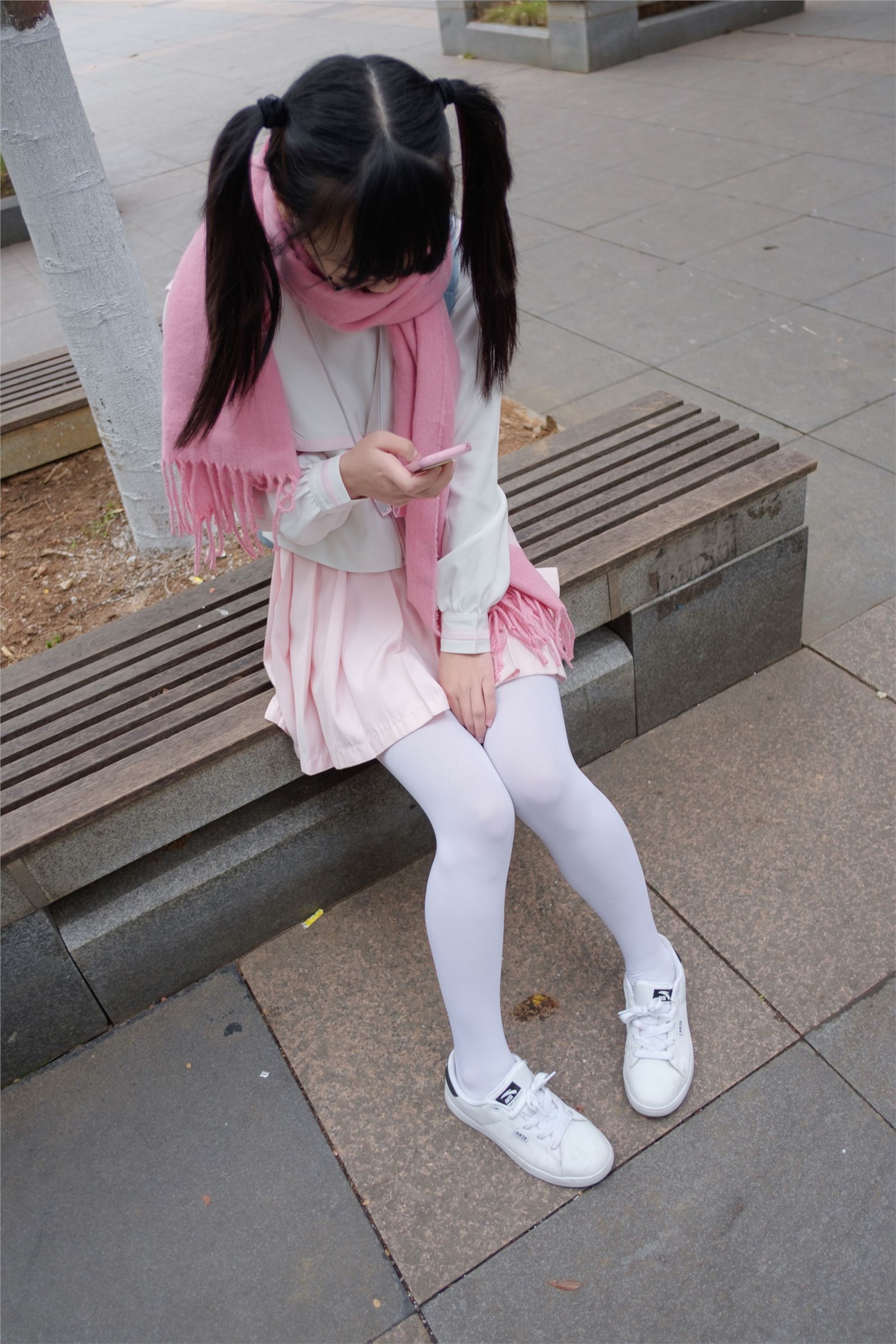 Cosplay Arnold is not a Schwarzenegger white pink girl(2)