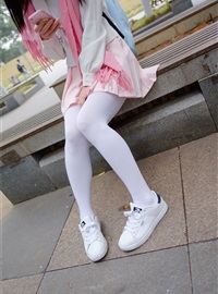 Cosplay Arnold is not a Schwarzenegger white pink girl(3)