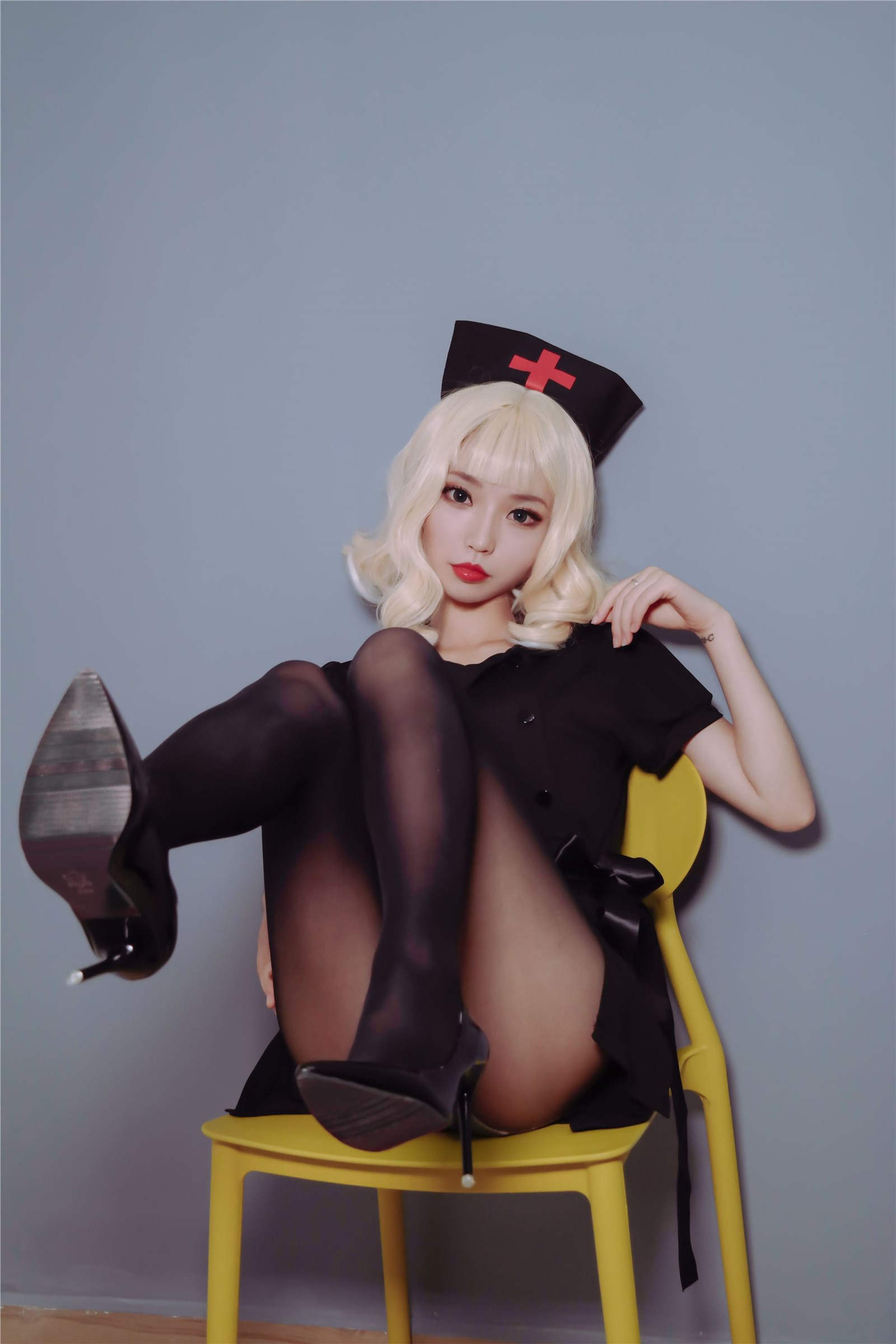 Cosplay Bai Yi master - Black nurse(5)