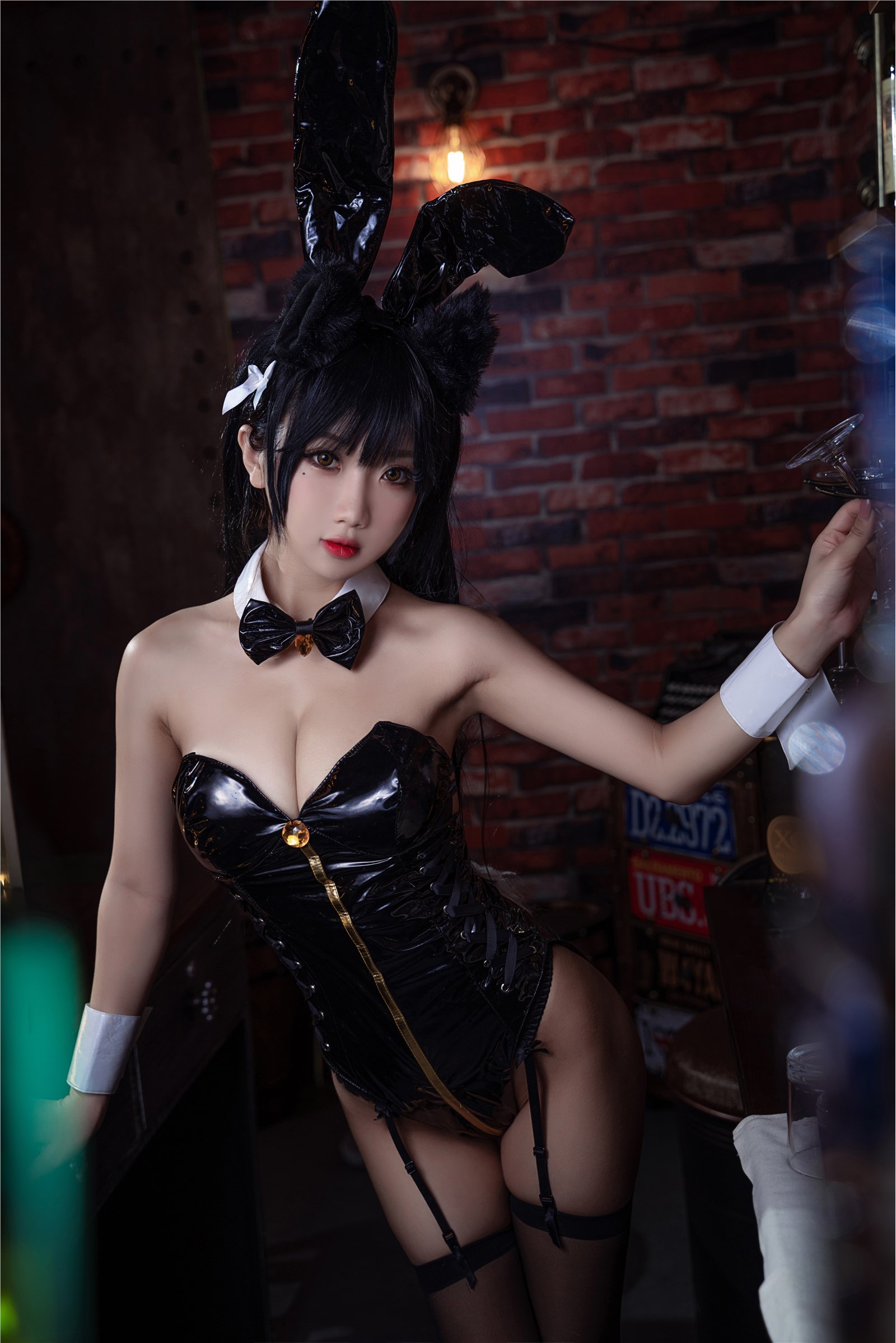 Black rabbit girl(4)