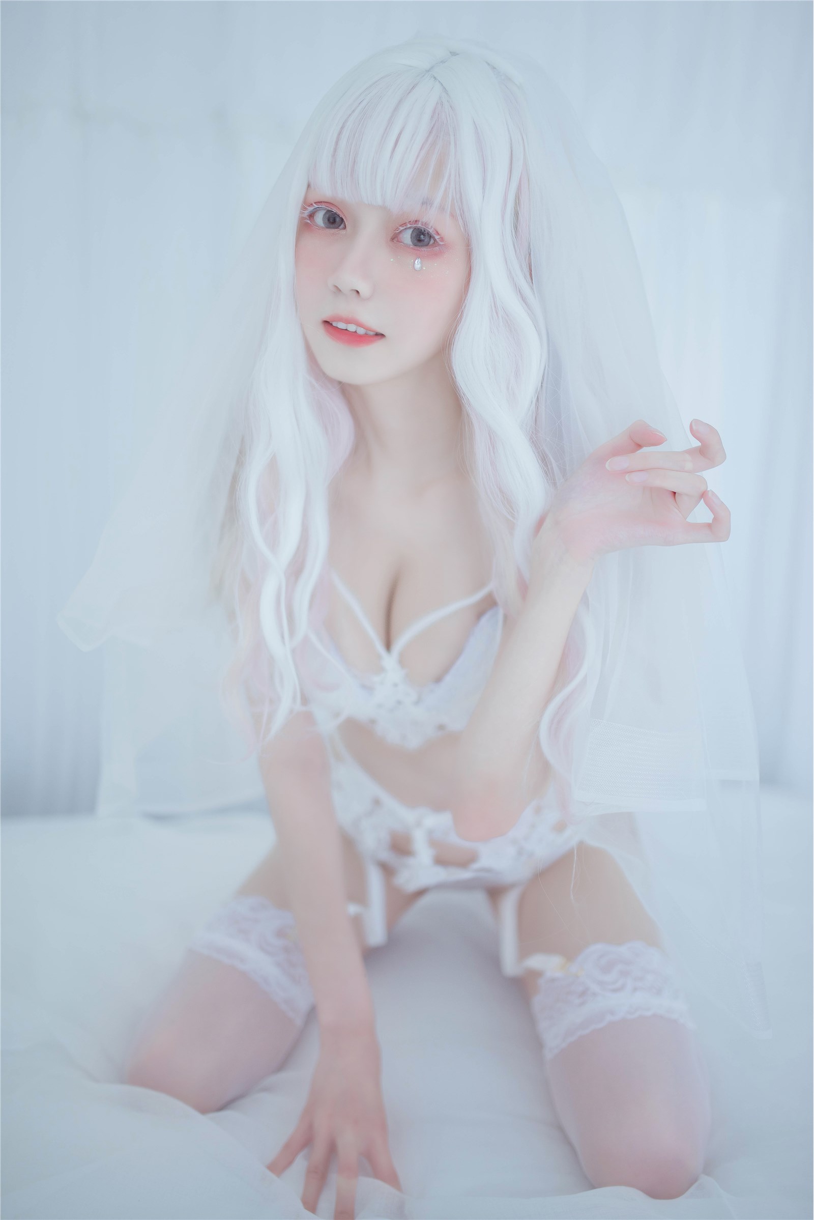 Cosplay your wife - white lace private room(18)