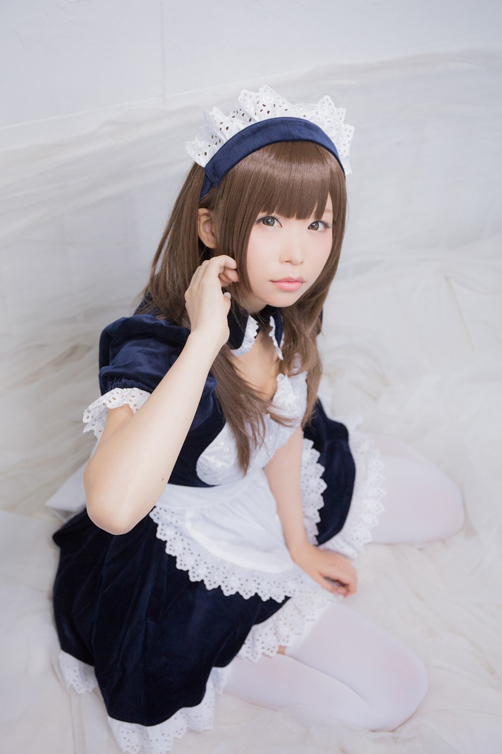 White silk maid of rabbit play picture series 2(5)