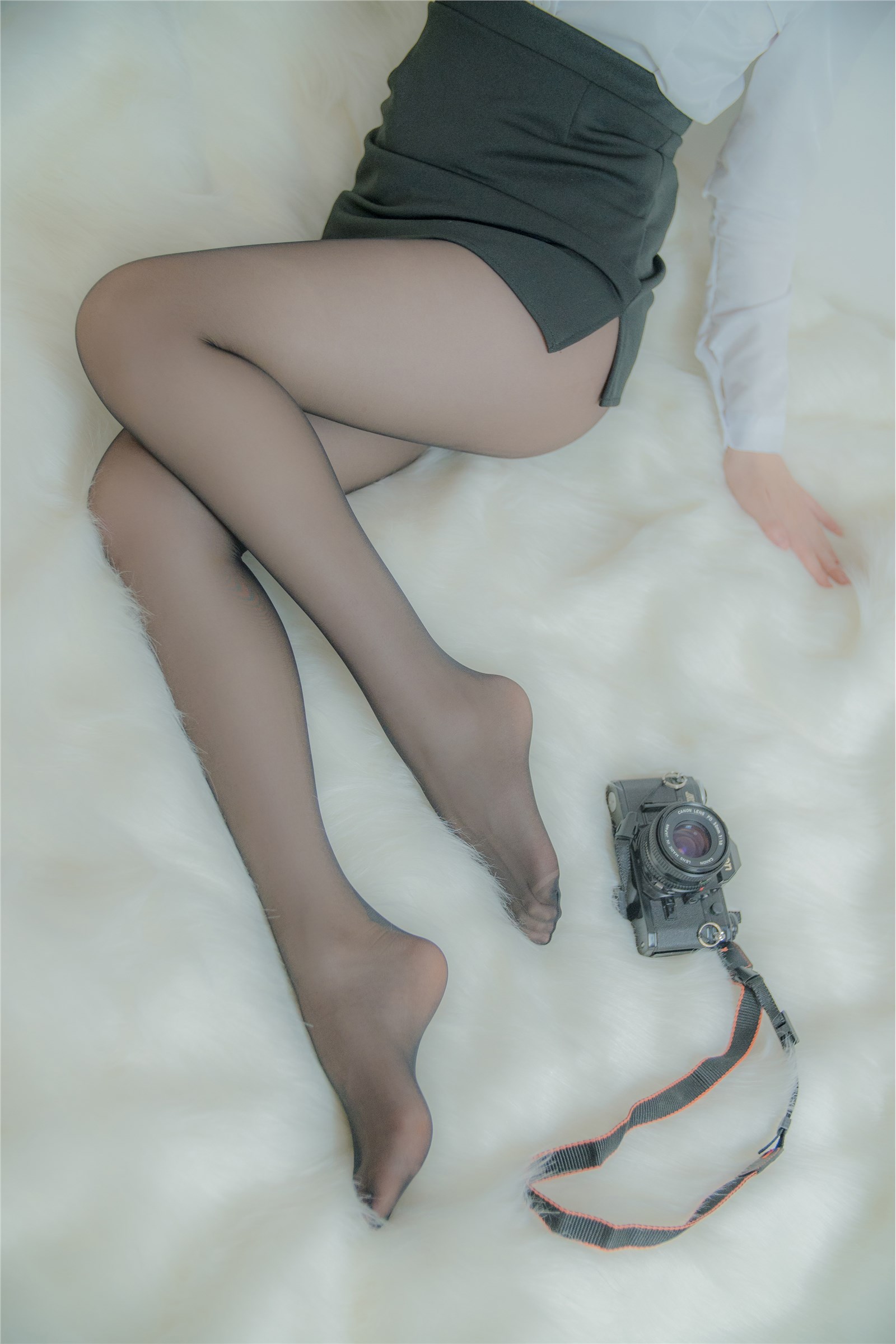 Cosplay cheese Wii - black silk foot control(3)