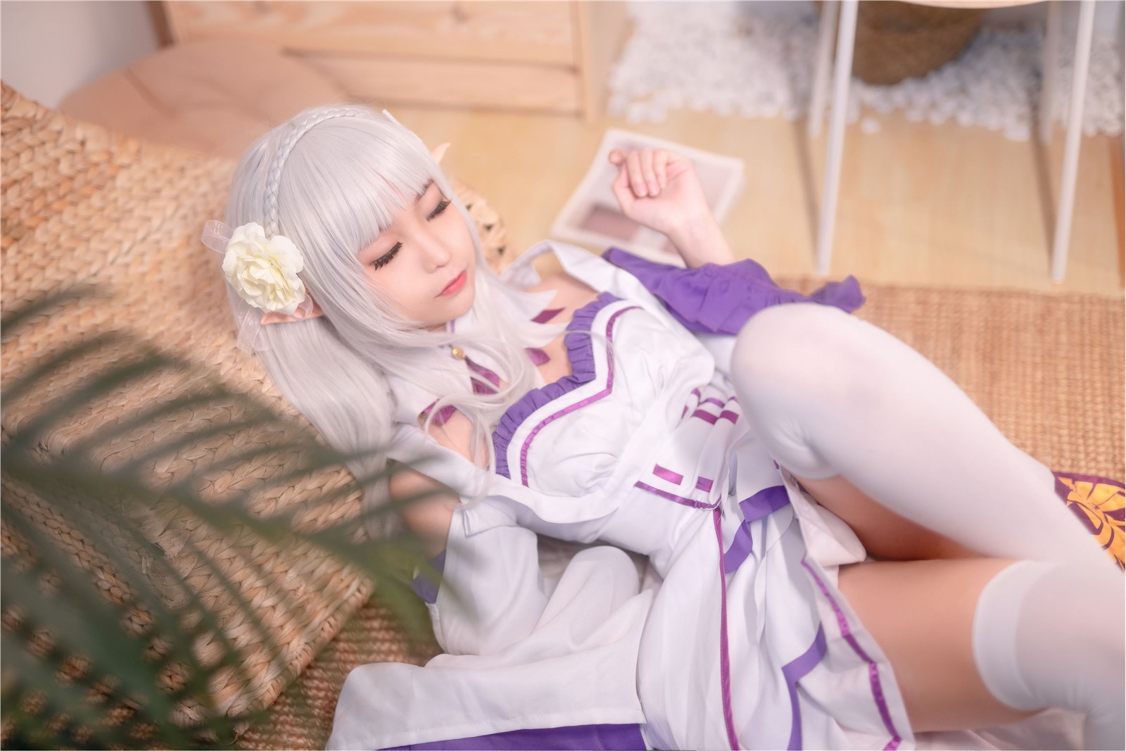 Emilia the fool(7)