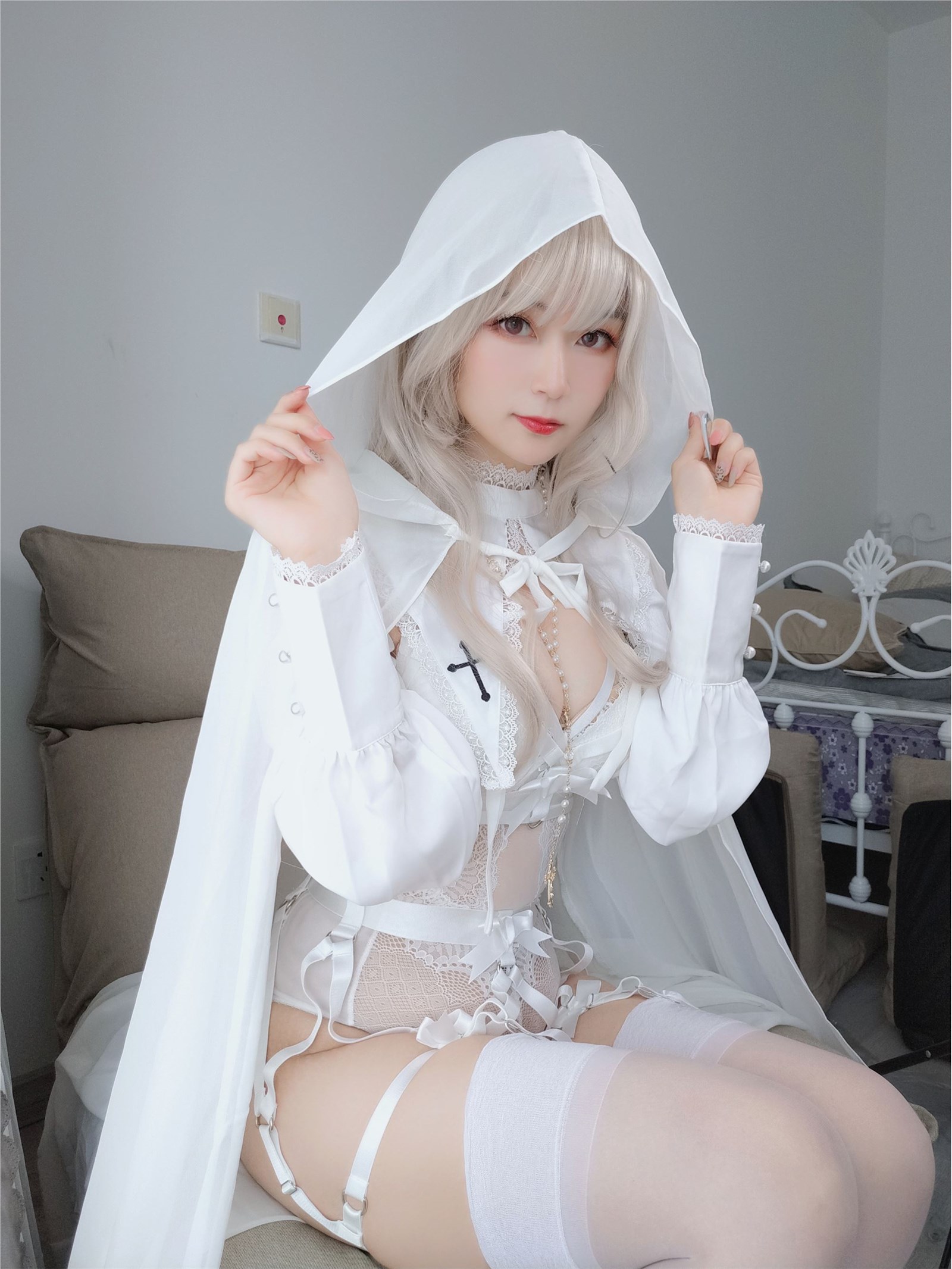 Cos silver 81 pure white saint(12)