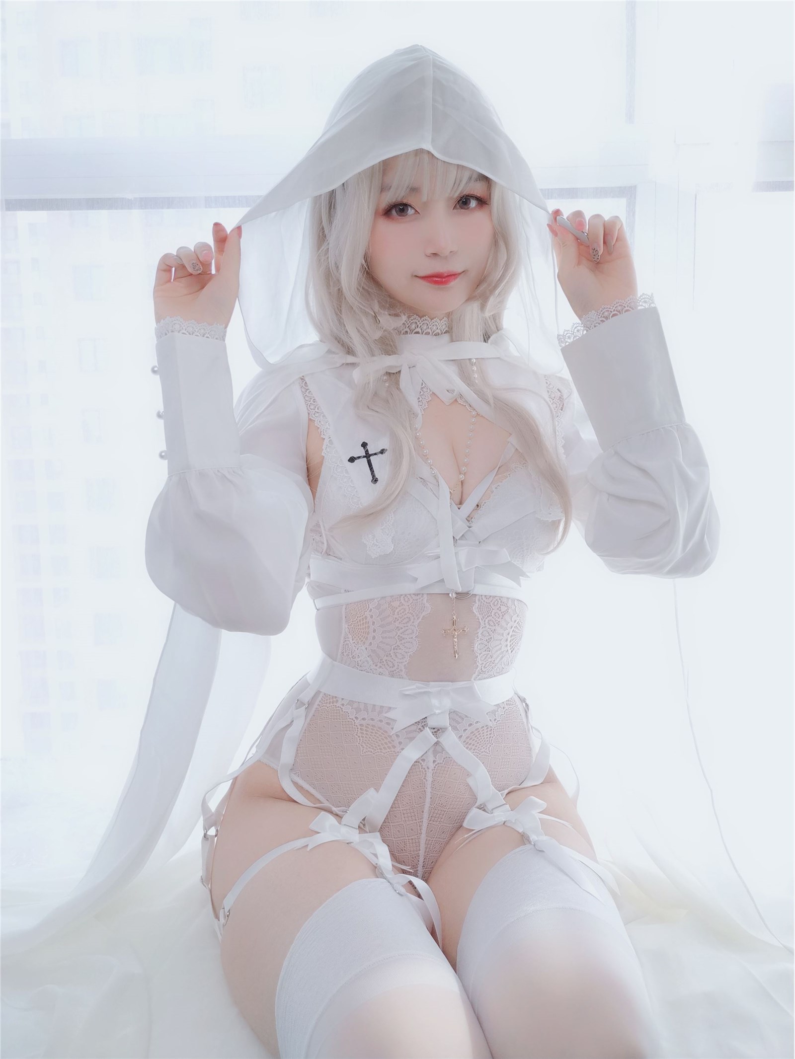 Cos silver 81 pure white saint(7)