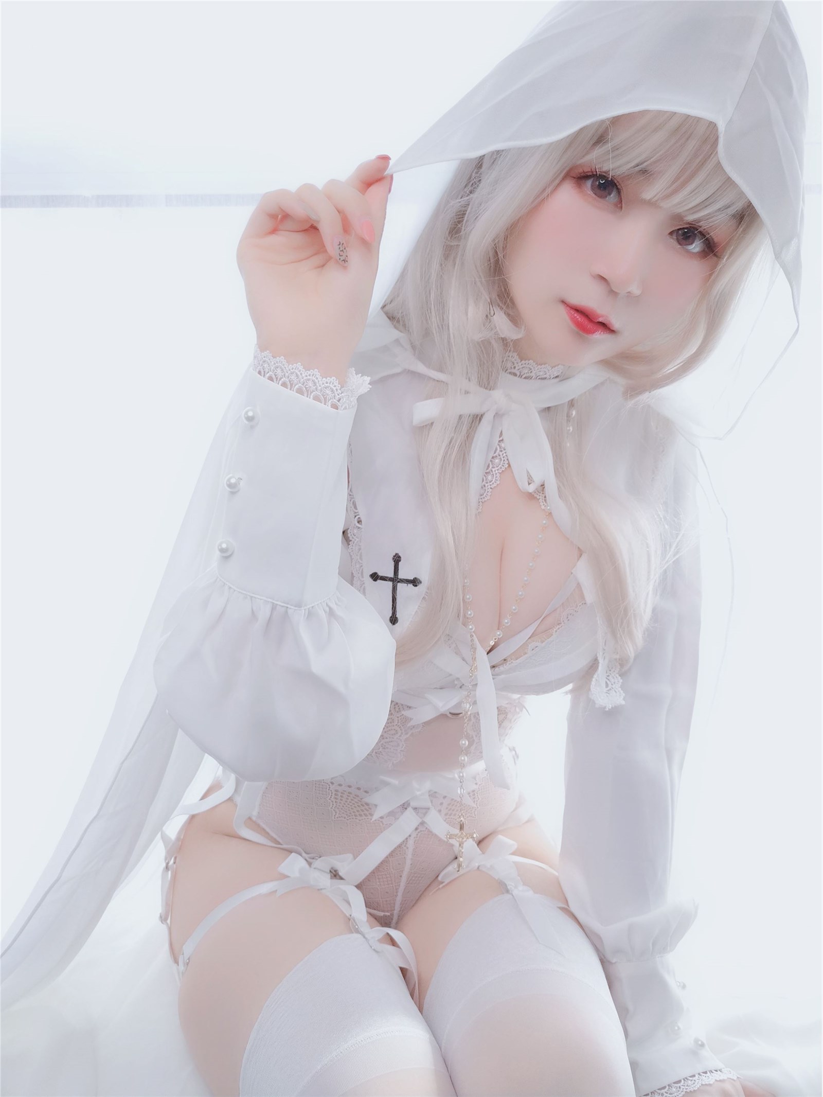 Cos silver 81 pure white saint(8)