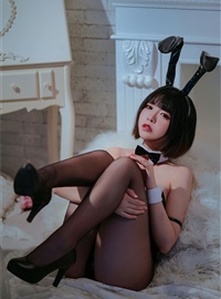 Cos Bunny(13)