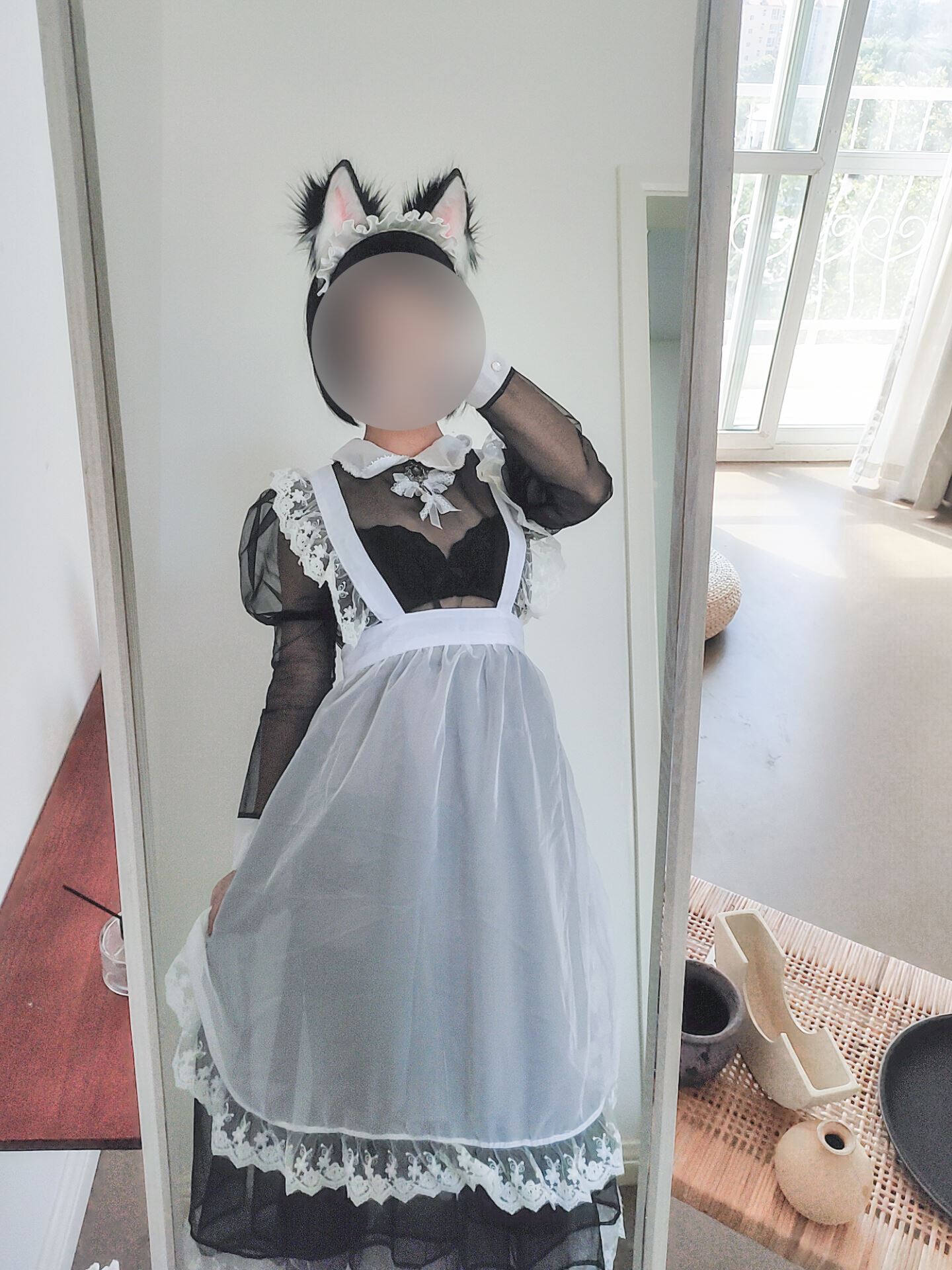 Stupid foam transparent maid selfie(1)