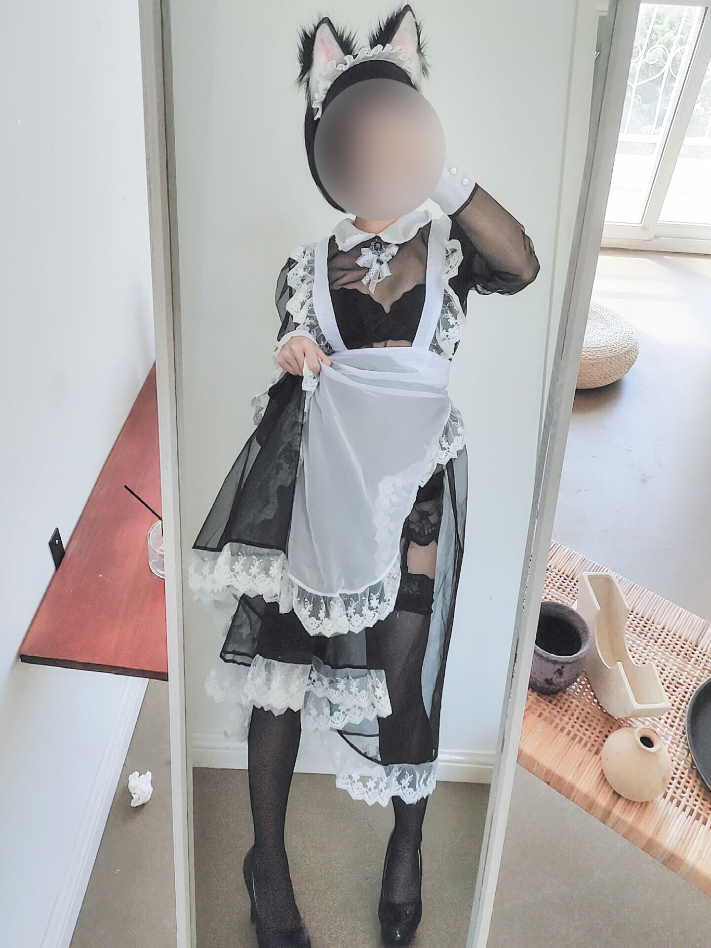 Stupid foam transparent maid selfie(11)