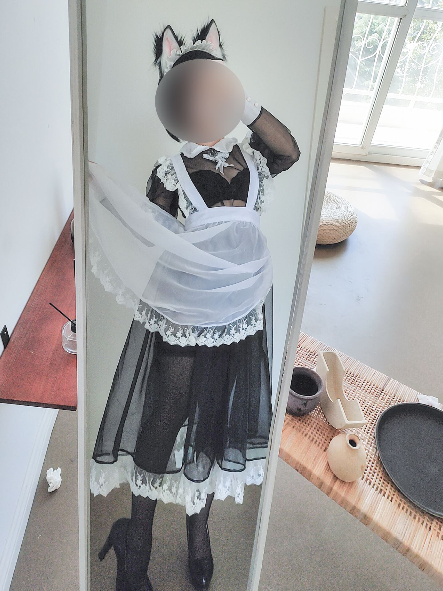 Stupid foam transparent maid selfie(14)