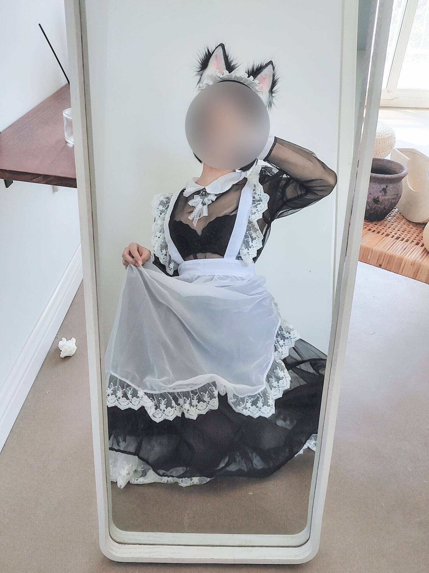 Stupid foam transparent maid selfie(17)