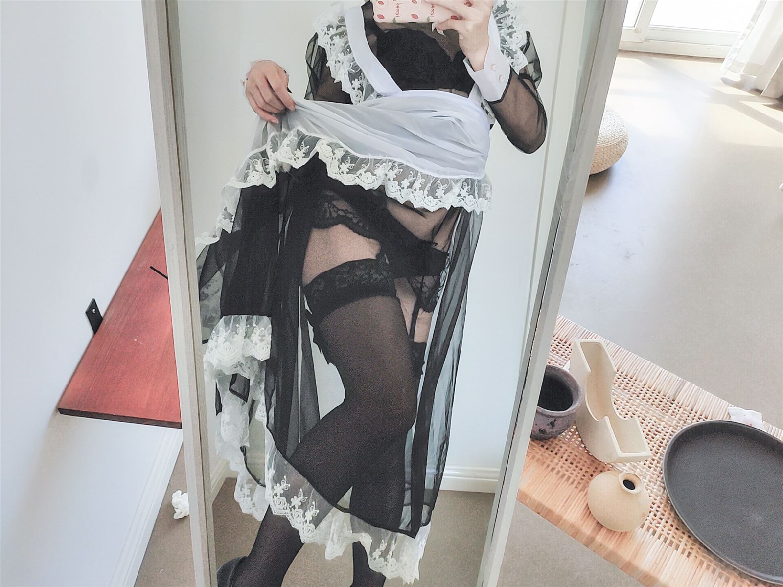 Stupid foam transparent maid selfie(19)