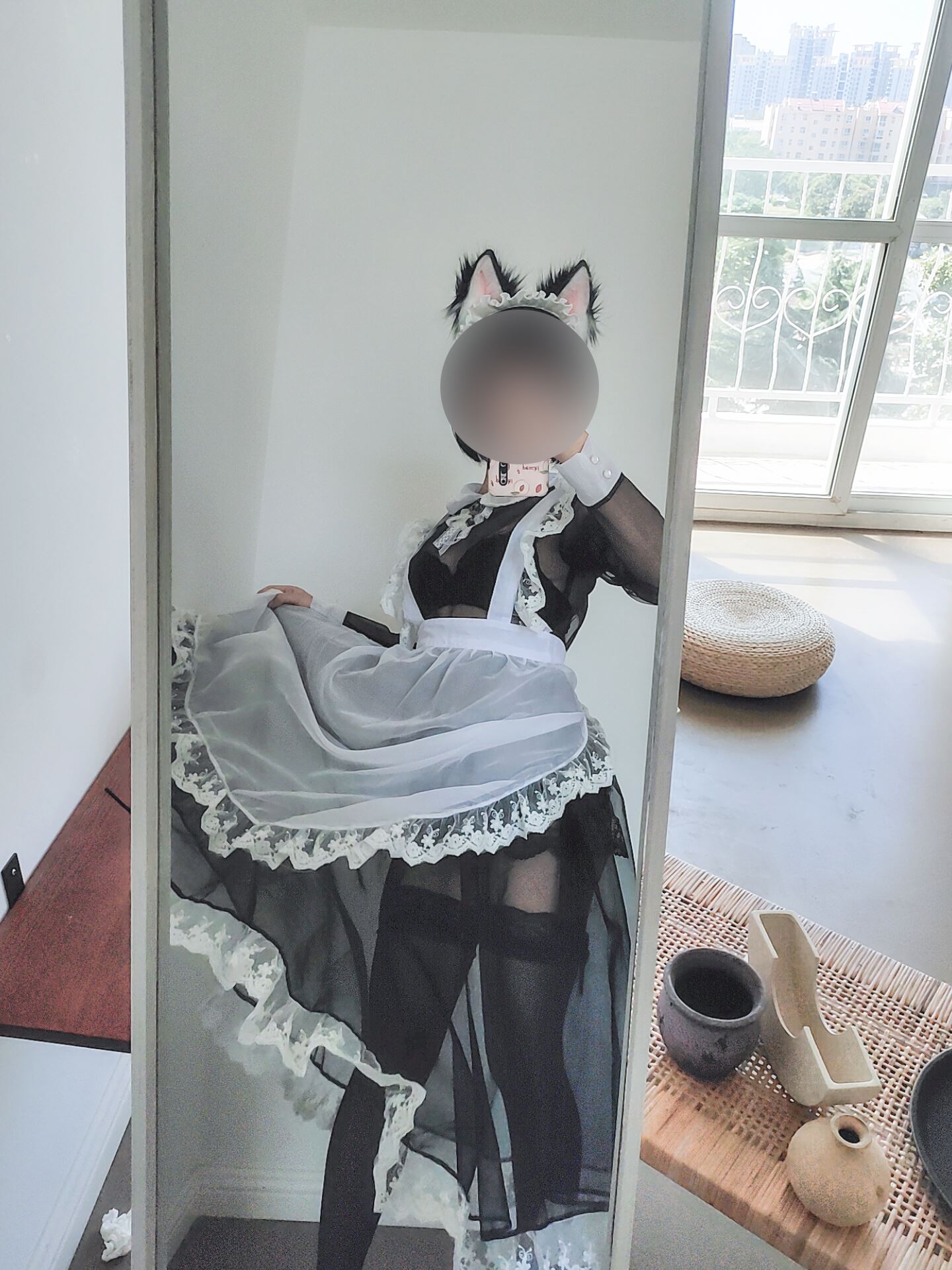 Stupid foam transparent maid selfie(6)