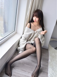 Xueqi SAMA Sweater Girl(20)