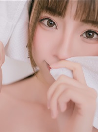 Kitaro pure white bath towel(16)
