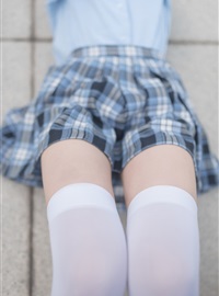 Rabbit play picture 1301 white silk plaid skirt(39)