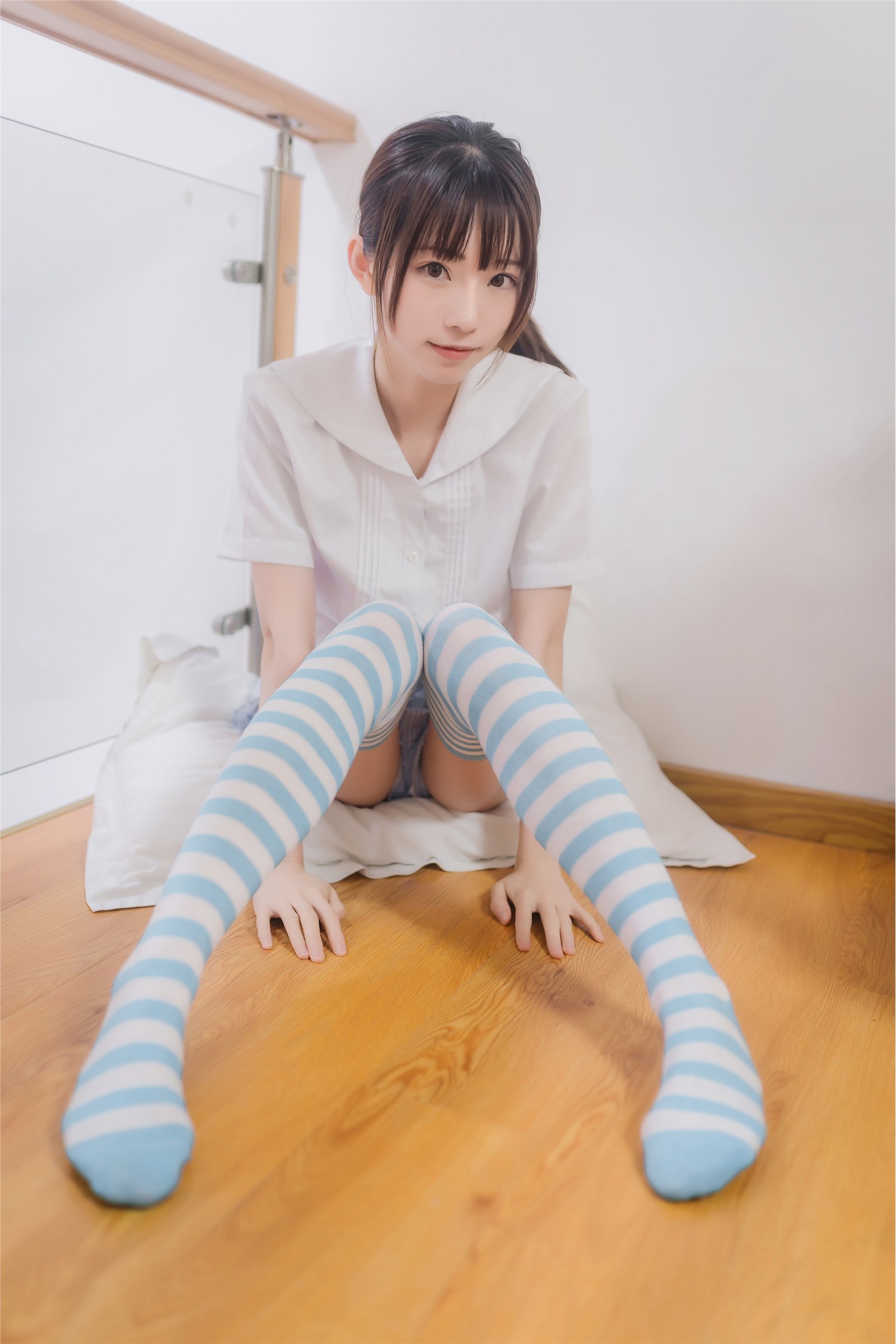 Kitaro blue and white striped socks(42)