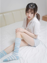 Kitaro blue and white striped socks(28)