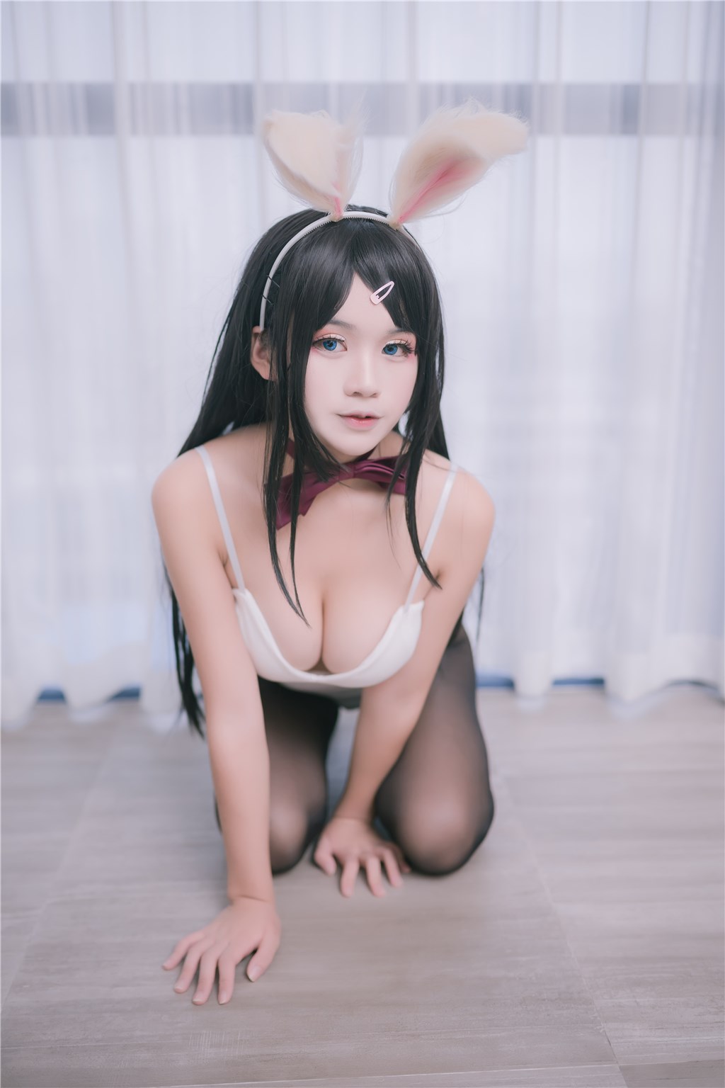 Picture of rabbit playing 1359 - rabbit girl Vol.30 - Pink ear(21)