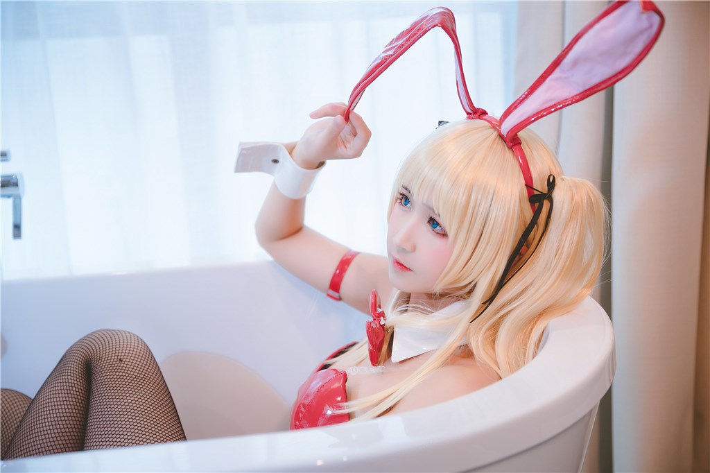 Rabbit playing with pictures 1386 - rabbit girl Vol.31 - Aojiao(7)