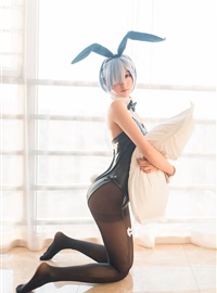 Rem_ BUNNY 2(109)