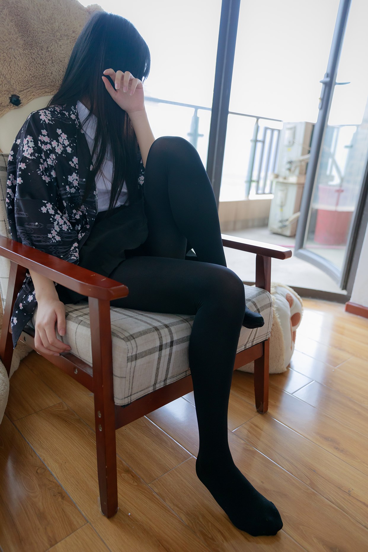 Rabbit playing with black silk girl on the picture chair(19)