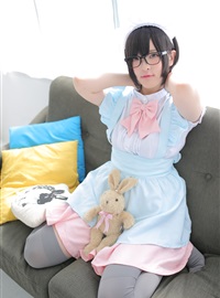 Rabbit playing with mirror glasses maid(126)