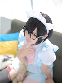 Rabbit playing with mirror glasses maid(138)