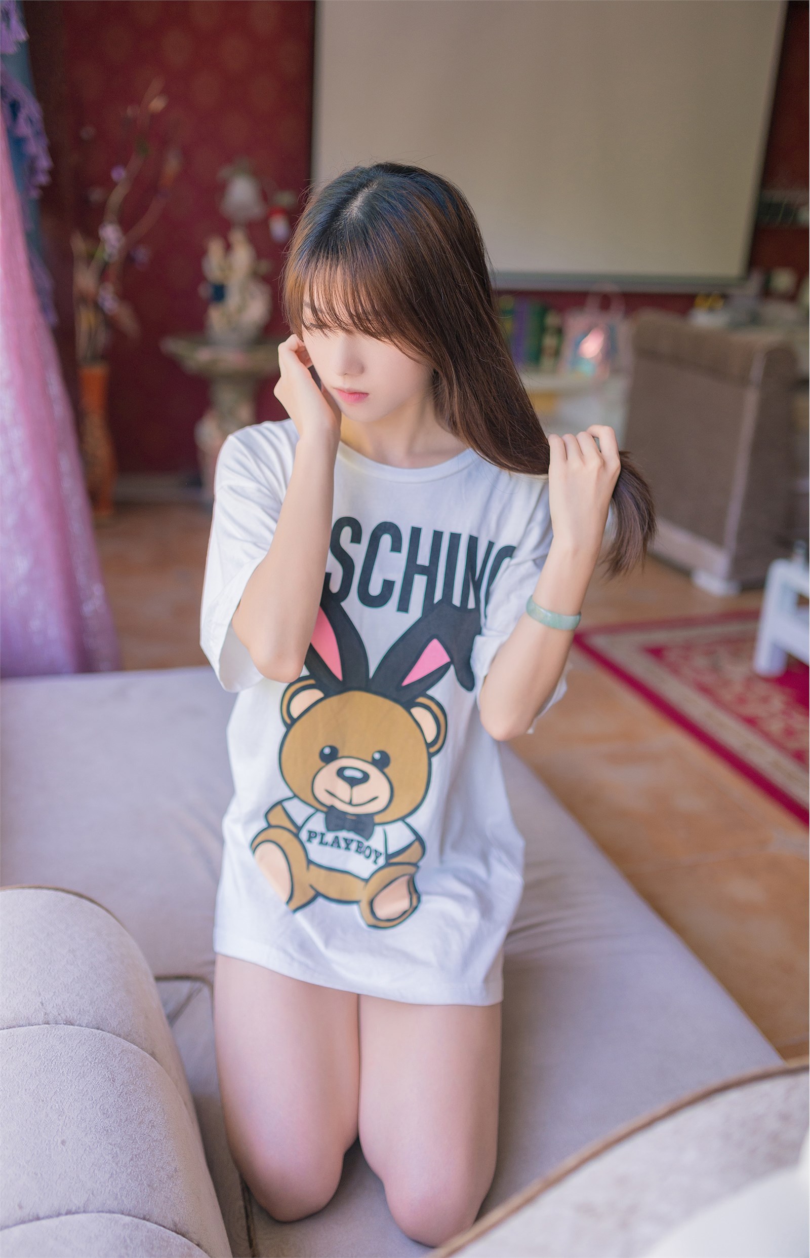 Rabbit playing with picture bear pajamas(15)