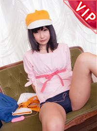 裸体可爱的女生Nadeko Ero-Cosplay Miyu