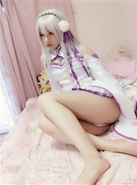 很娇小的挑逗伊米莉亚Ero-Cosplay 胸贴很是诱惑(18)