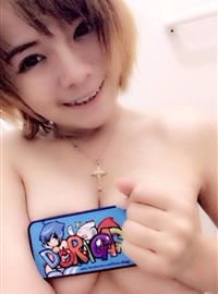 萝莉大胸女孩浴室裸胸cosplay(14)