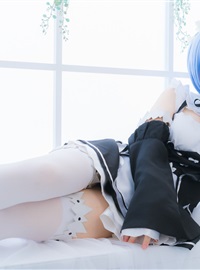 Cosplay(C95) 赤木荘 (赤木クロ) 戦うメイドの休日 (Reゼロから始める異世界生活)(30)