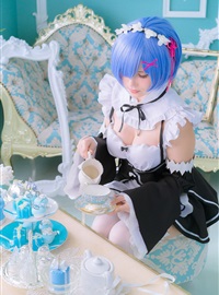 Cosplay(C95) 赤木荘 (赤木クロ) 戦うメイドの休日 (Reゼロから始める異世界生活)(69)