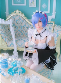 Cosplay(C95) 赤木荘 (赤木クロ) 戦うメイドの休日 (Reゼロから始める異世界生活)(70)